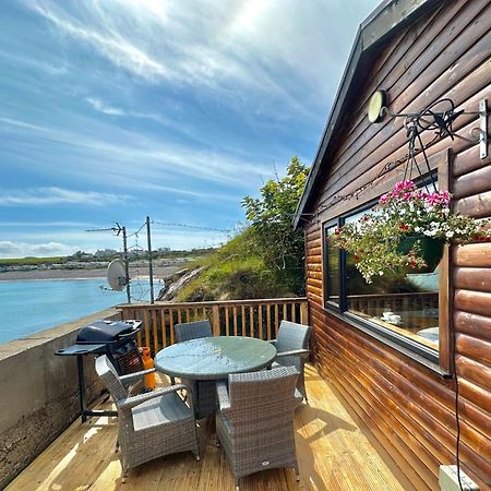 Malin Head Cosy Portmor Log Cabin- Sea Views, Deck & Relaxation מראה חיצוני תמונה