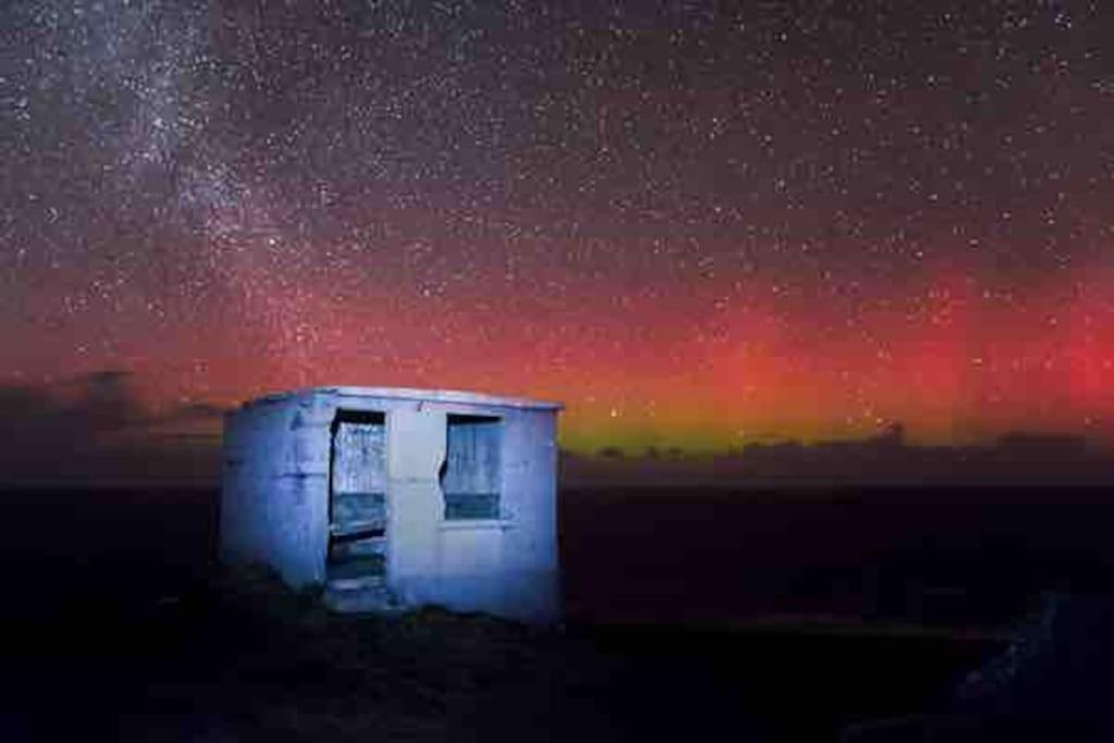 Malin Head Cosy Portmor Log Cabin- Sea Views, Deck & Relaxation מראה חיצוני תמונה